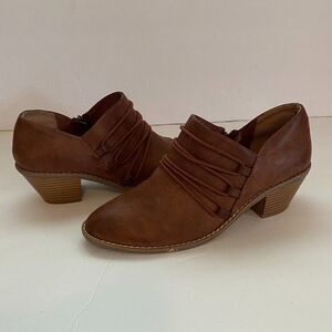 Stella Chase Faux Leather Ankle Side Zip Heeled Boots Women Size 7.5